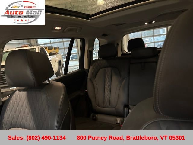 Used 2024 BMW X7 xDrive40i w/ Climate Comfort Package image 26