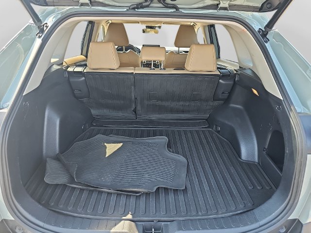 Used 2021 Toyota RAV4 XLE Premium FWD image 14