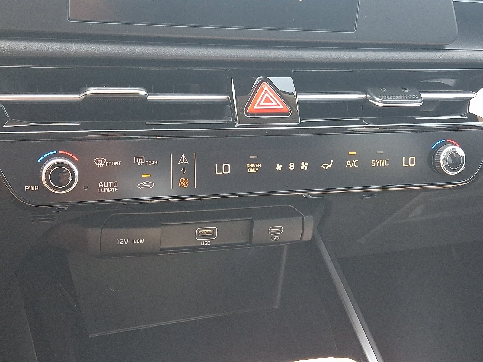 New 2026 Kia Niro LX FWD image 11