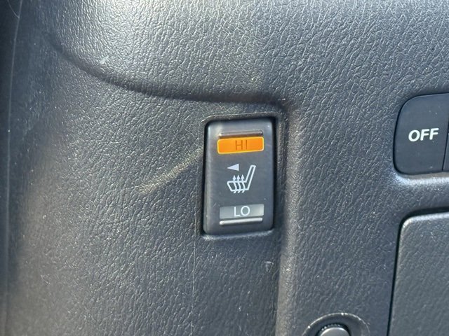 Certified 2020 Nissan Armada Platinum w/ Captain's Chairs Package image 25