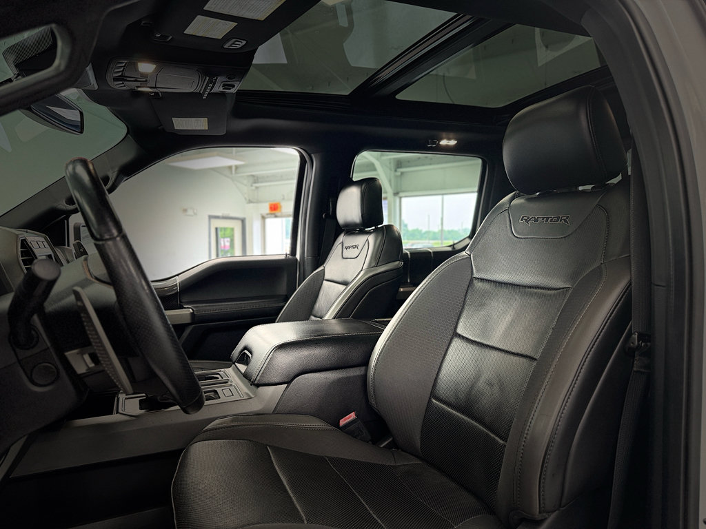 Used 2019 Ford F150 Raptor w/ Equipment Group 802A Luxury AWD/4WD image 11
