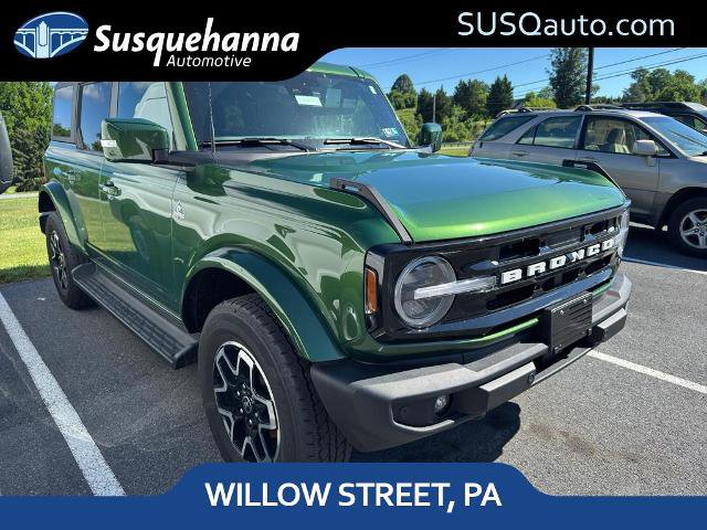 Certified 2025 Ford Bronco Outer Banks AWD/4WD image 1