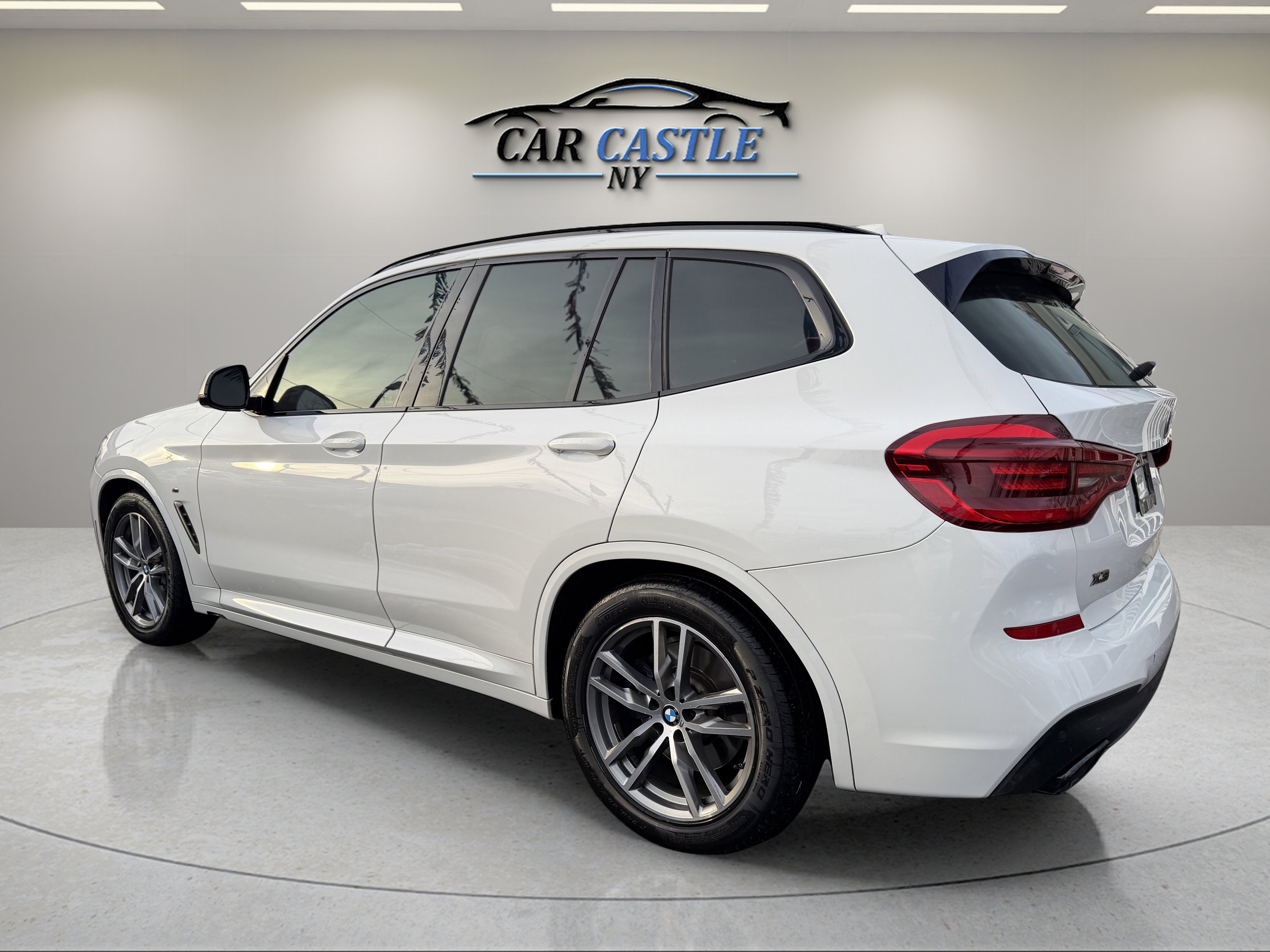 Used 2018 BMW X3 M40i w/ Premium Package image 11
