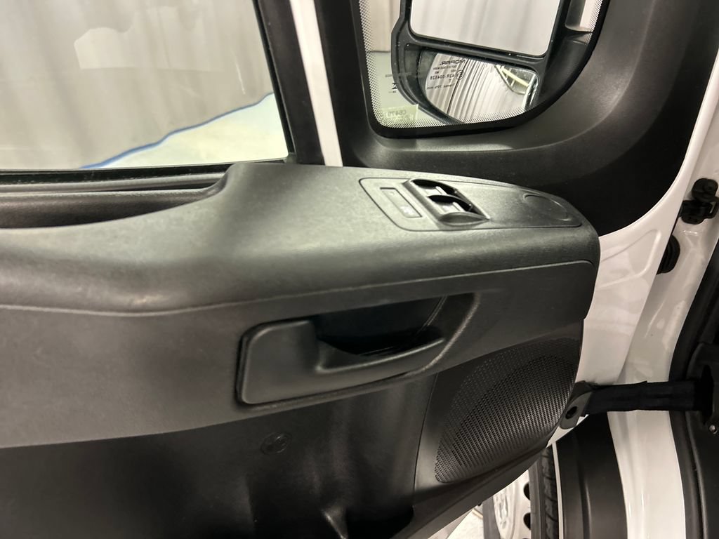 Used 2025 RAM ProMaster 2500 w/ U-Haul Equipment Group FWD image 13