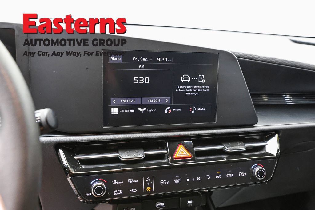Used 2025 Kia Niro LX FWD image 18
