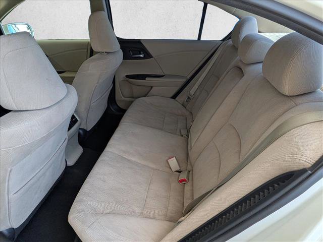 Used 2015 Honda Accord Hybrid Sedan image 19