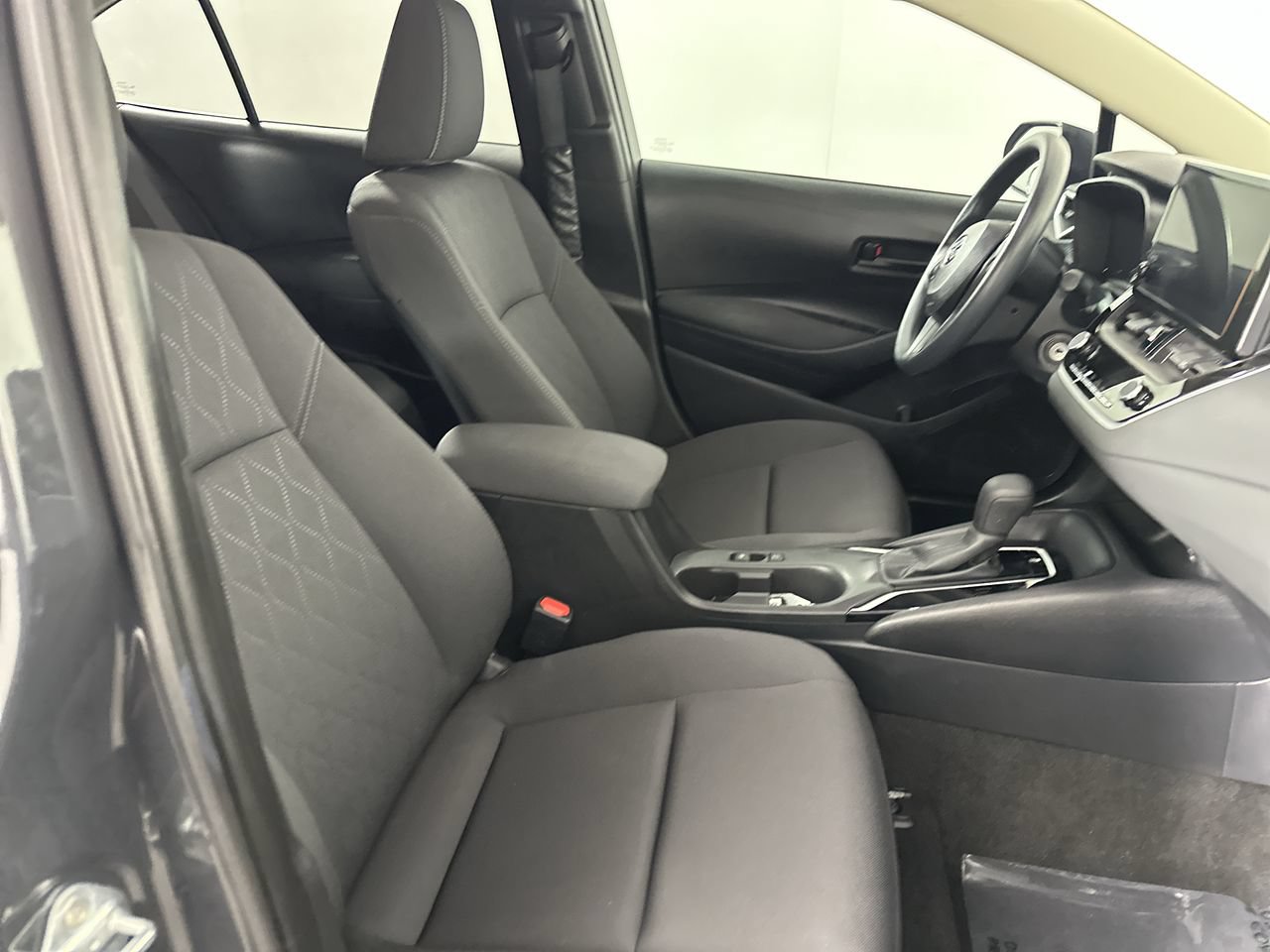 Used 2023 Toyota Corolla LE FWD image 20