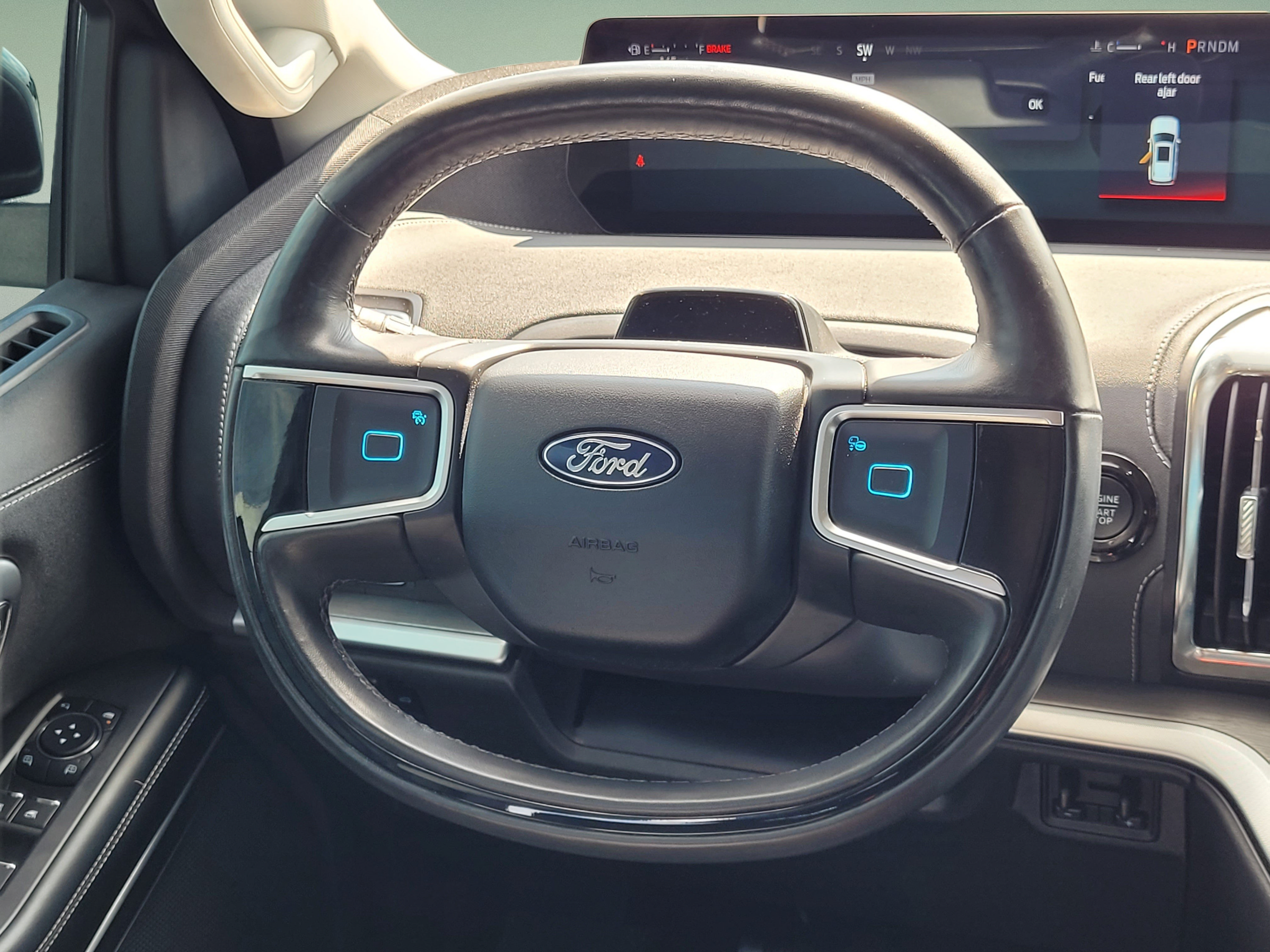 Used 2025 Ford Expedition Platinum AWD/4WD image 10