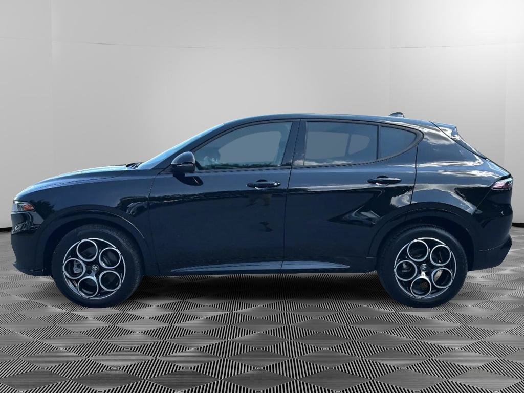 Used 2025 Alfa Romeo Tonale AWD/4WD image 5