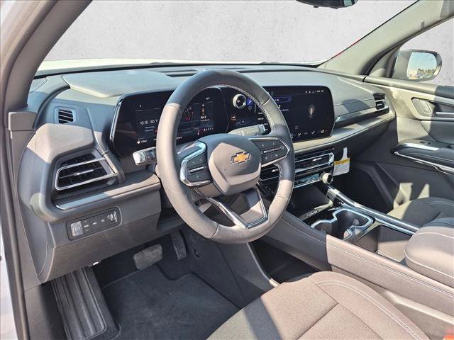 New 2026 Chevrolet Traverse LT w/ Driver Confidence Package AWD/4WD image 3