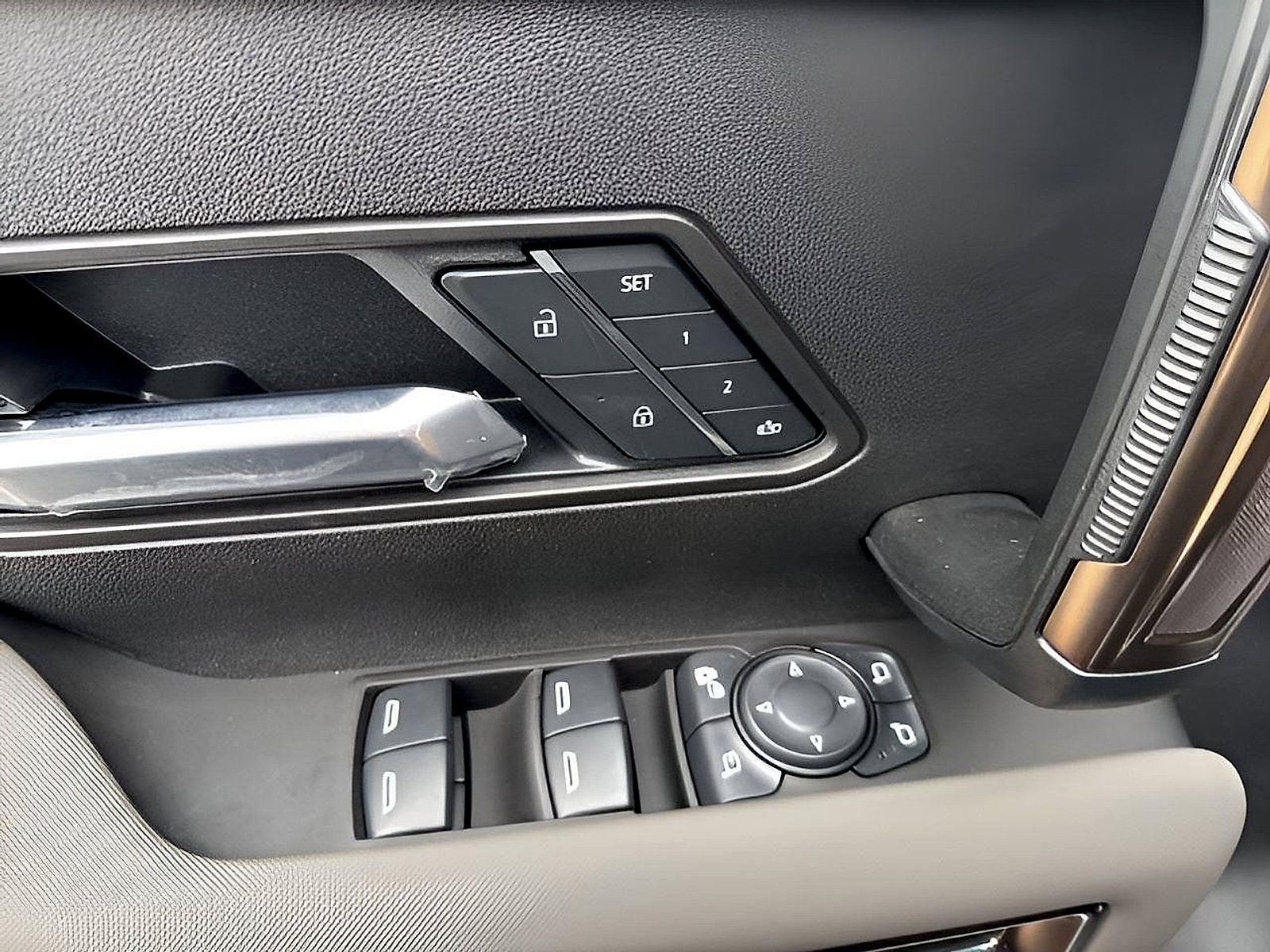 New 2025 GMC Hummer EV 2X AWD/4WD image 25
