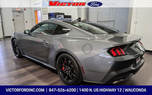 Used 2025 Ford Mustang GT Premium image 3
