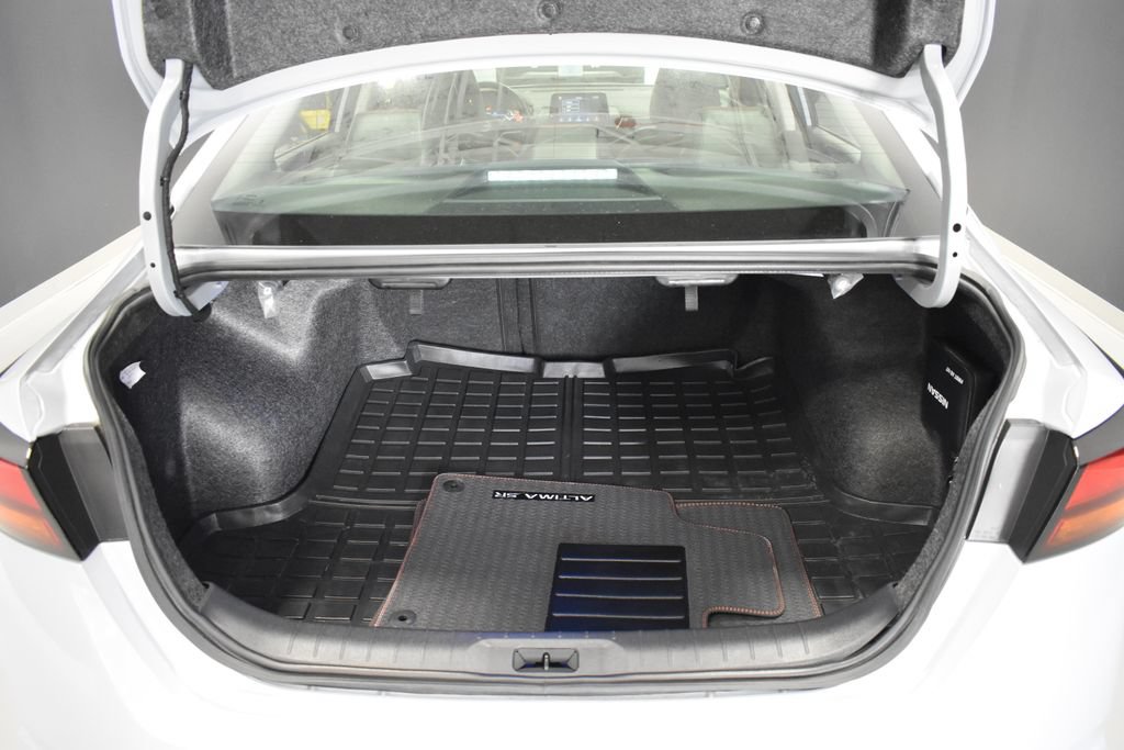 Certified 2024 Nissan Altima 2.5 SR FWD image 31