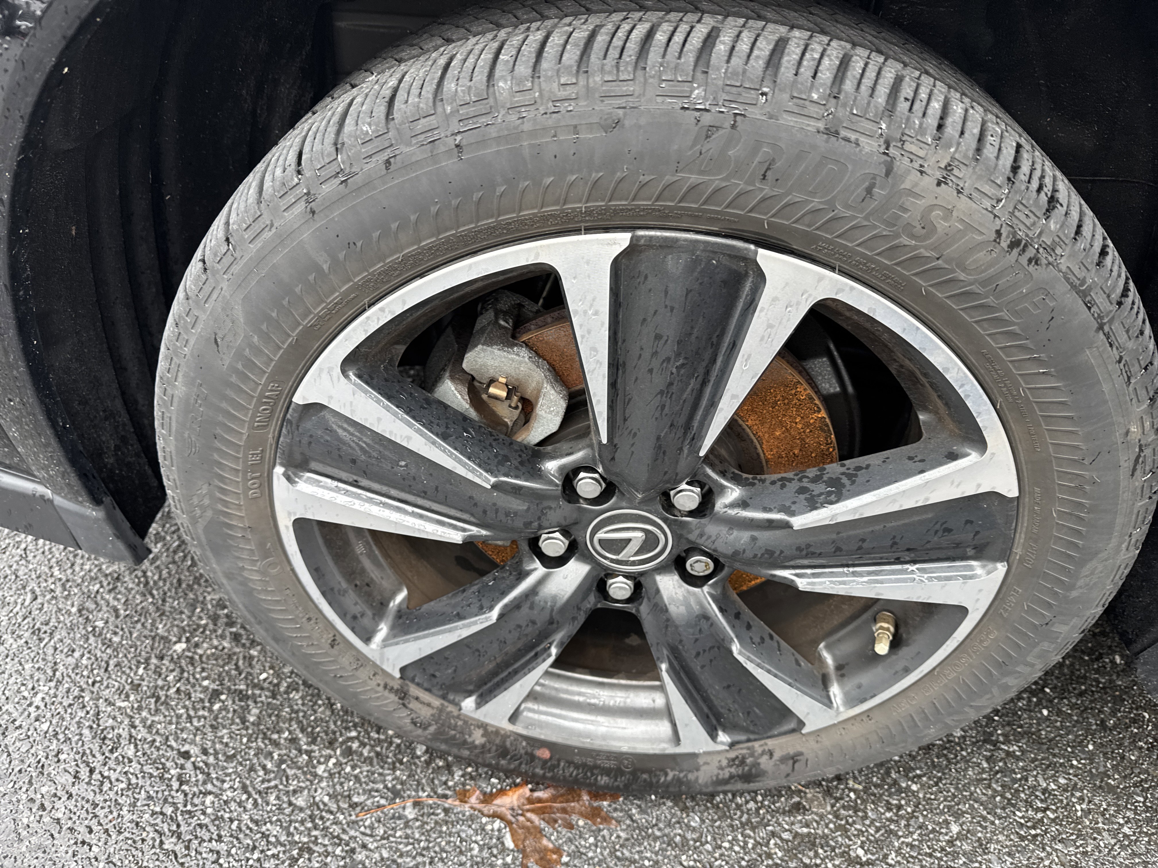 Used 2023 Lexus UX 250h 250h Premium w/ Accessory Package (Z2) image 7