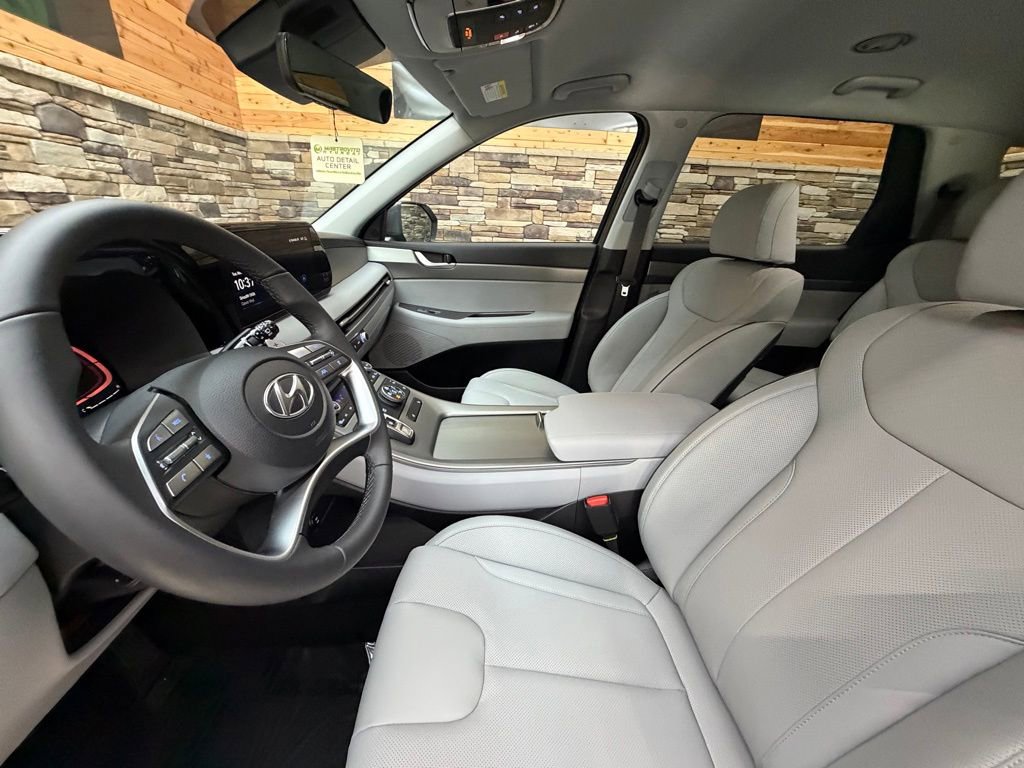 Used 2023 Hyundai Palisade SEL image 11