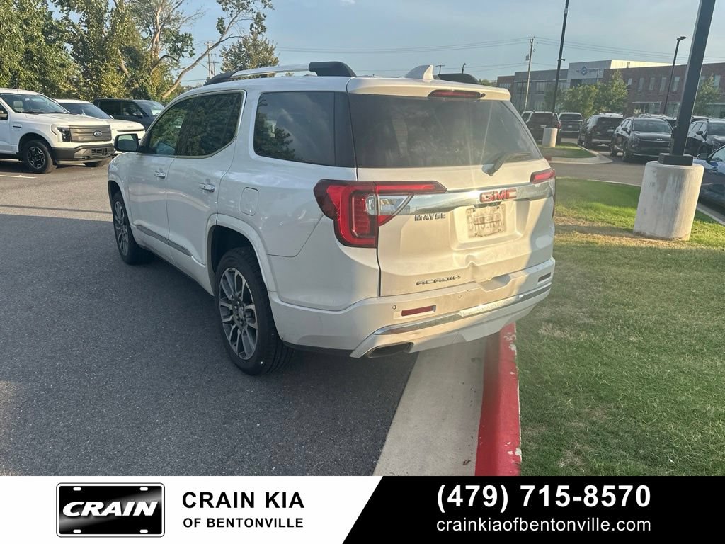 Used 2021 GMC Acadia Denali w/ Denali Technology Package FWD image 3