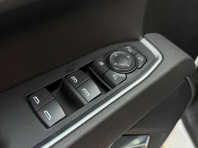 Used 2026 GMC Sierra 1500 SLT AWD/4WD image 13