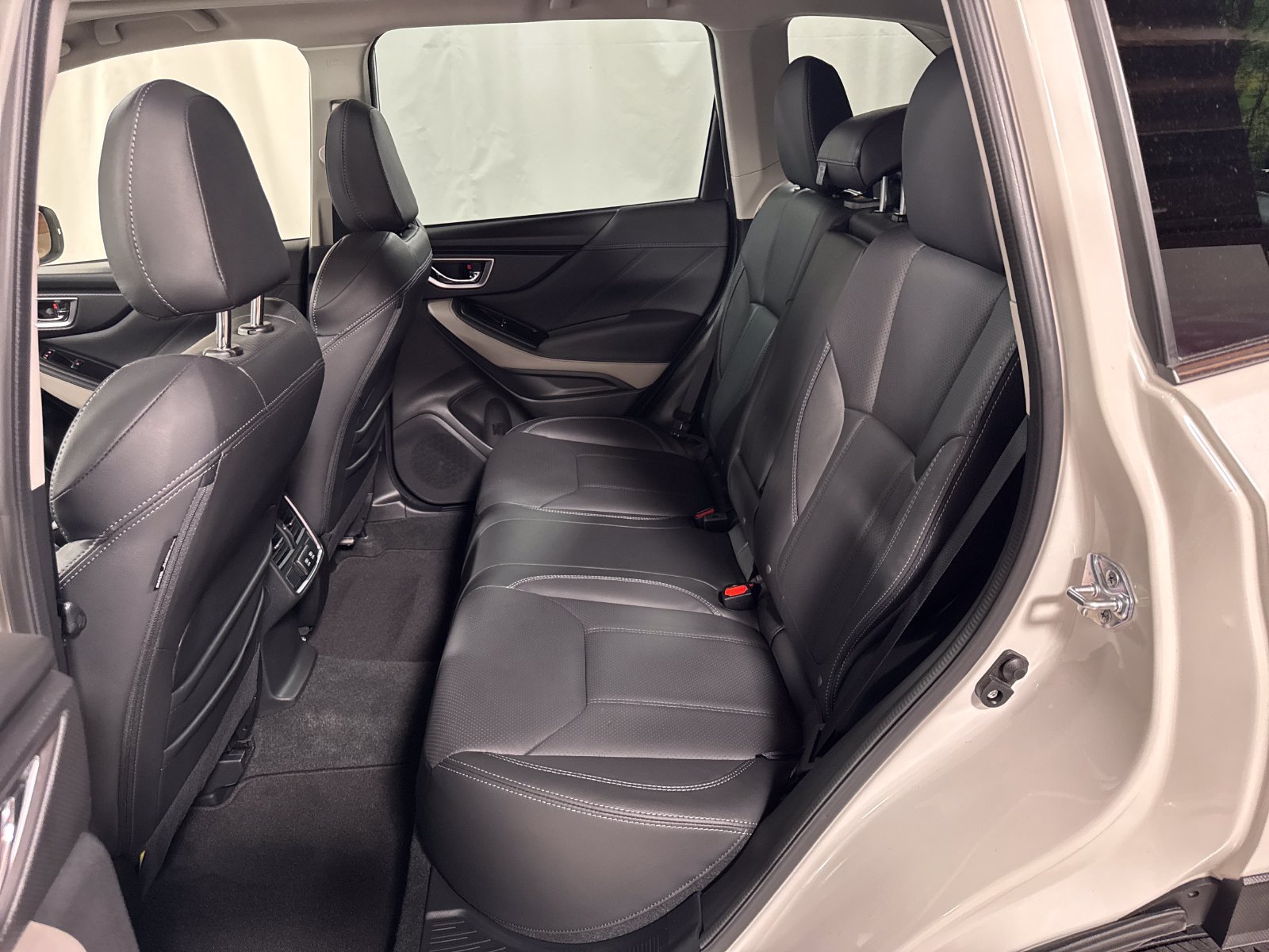 Used 2023 Subaru Forester Limited AWD/4WD image 5
