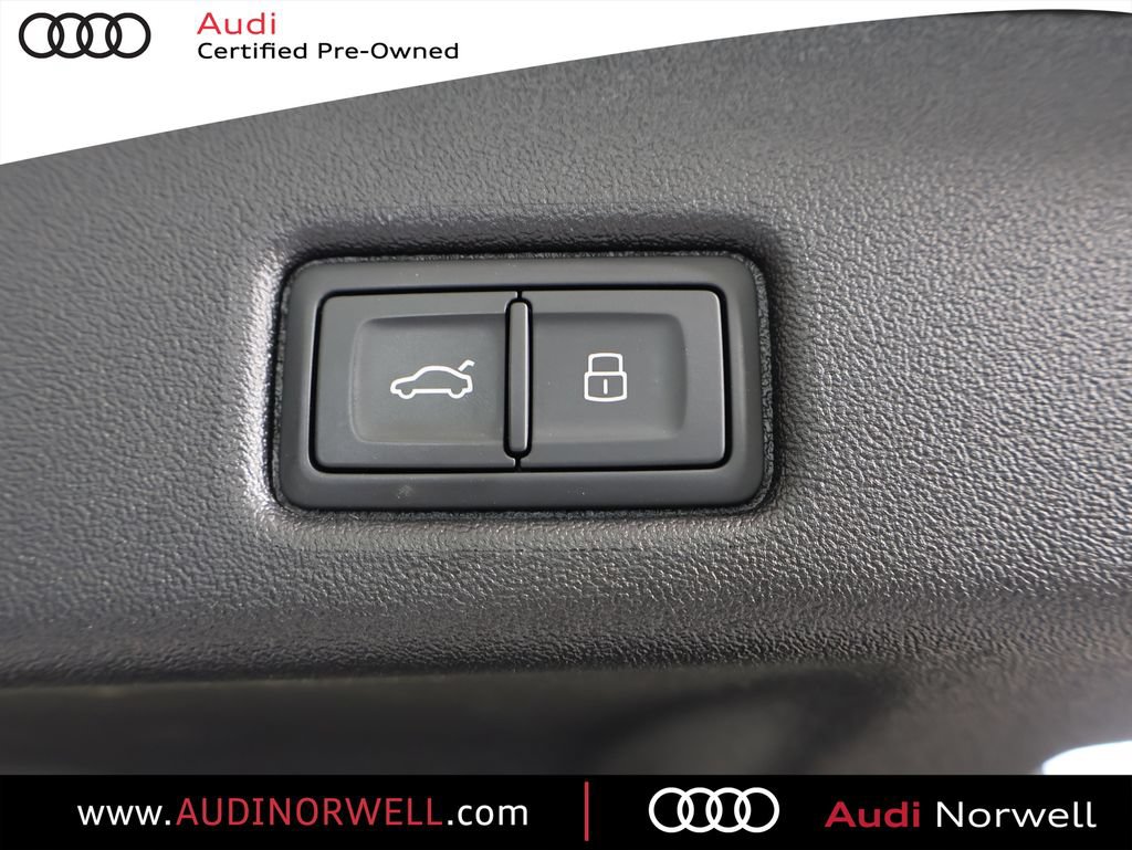 Certified 2025 Audi Q5 Premium w/ Convenience Package AWD/4WD image 17