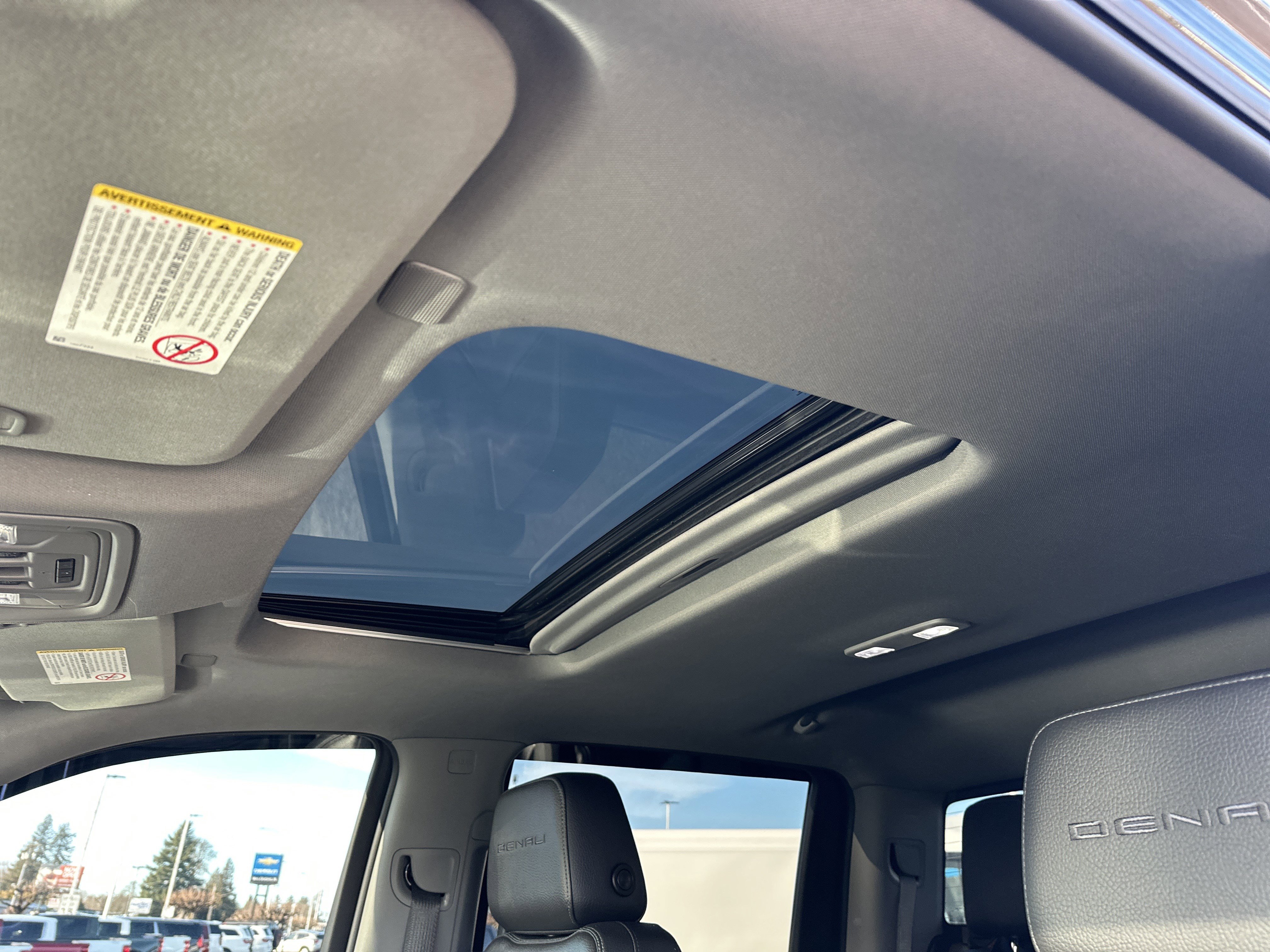 Used 2021 GMC Sierra 2500 Denali w/ Denali Ultimate Package image 18