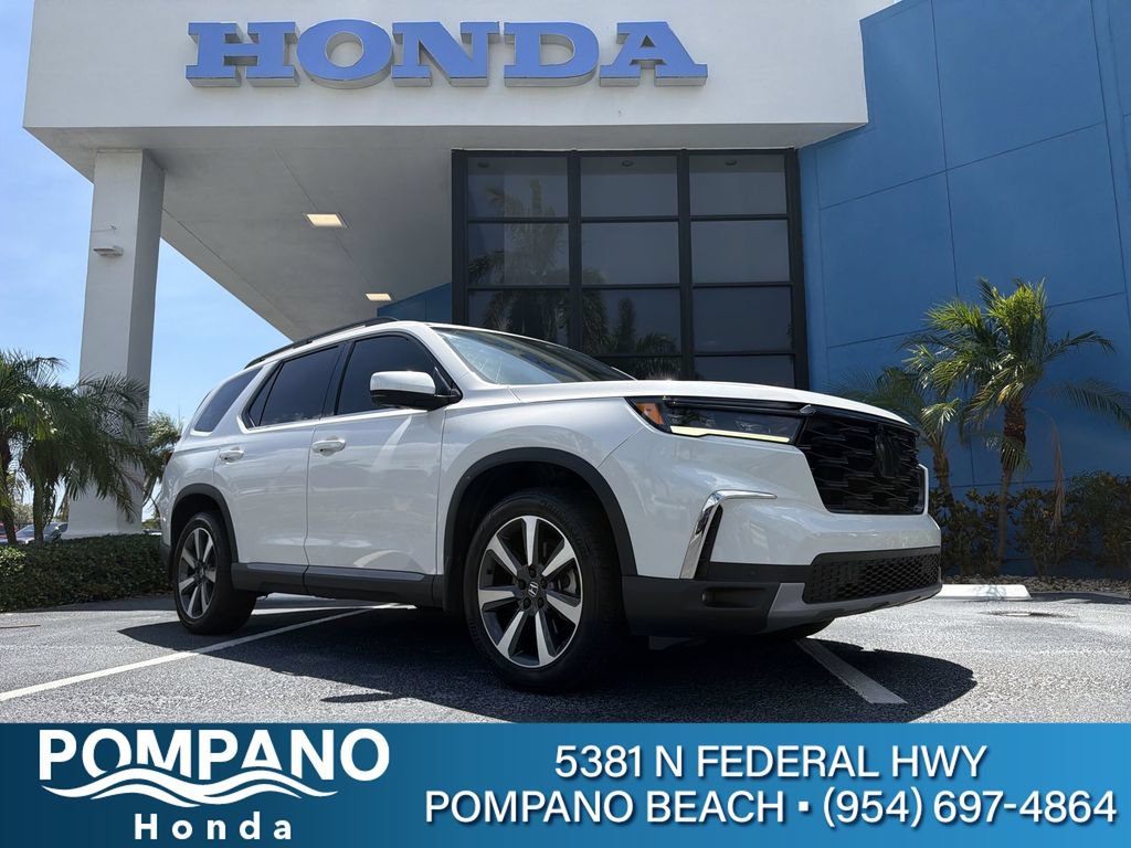 Used 2023 Honda Pilot Elite image 1
