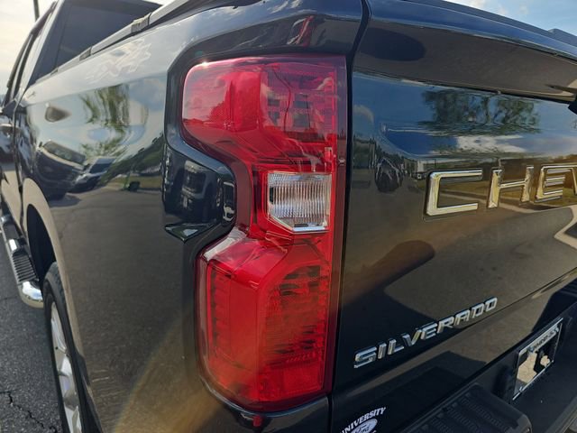 Used 2022 Chevrolet Silverado 1500 Custom AWD/4WD image 30