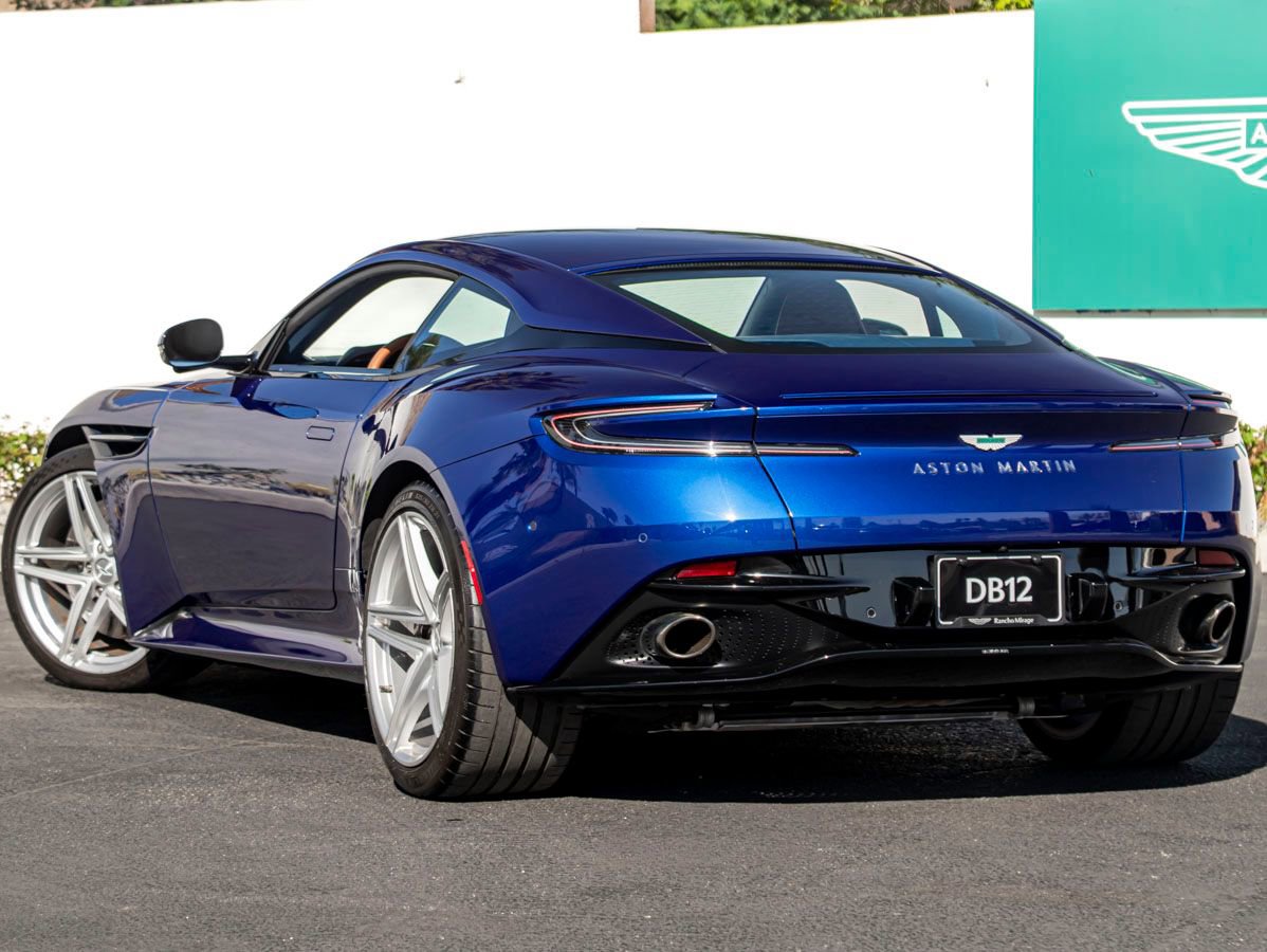 Used 2024 Aston Martin DB12 Coupe RWD image 2