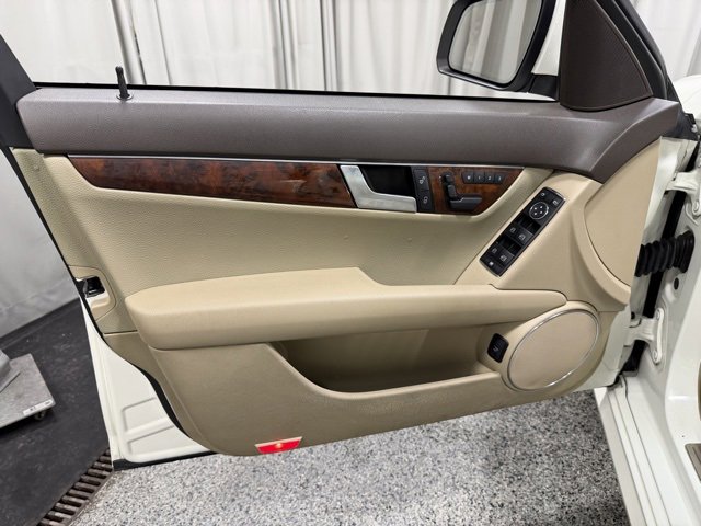 Used 2009 Mercedes-Benz C 300 4MATIC Sedan image 17