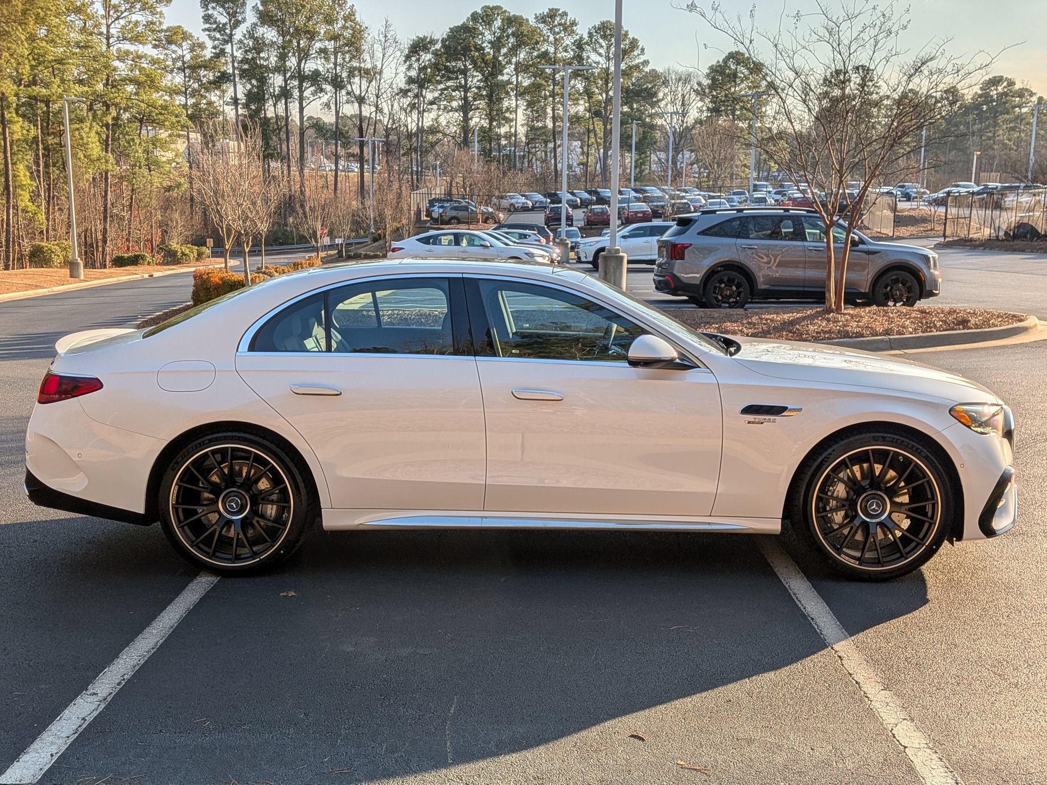 New 2026 Mercedes-Benz E 53 AMG e 4MATIC Sedan image 11