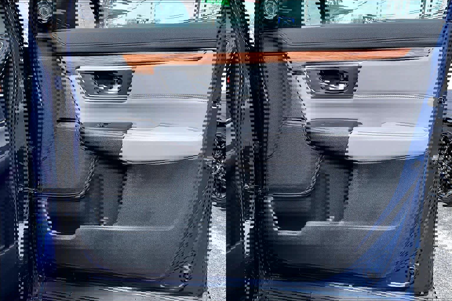 Used 2020 Honda CR-V Touring image 23