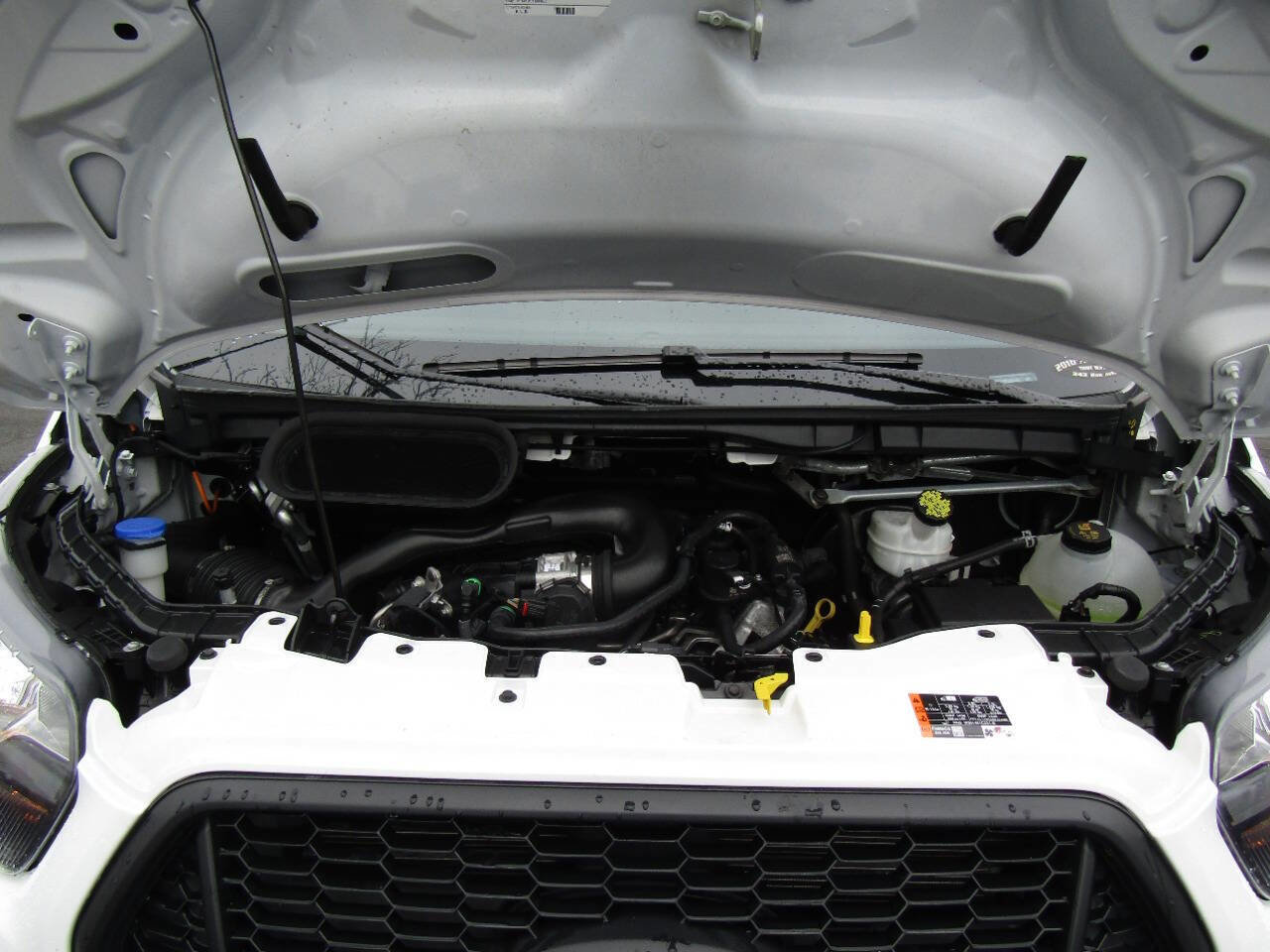 Used 2025 Ford Transit 250 250 AWD 3dr LWB Medium Roof Ca image 28