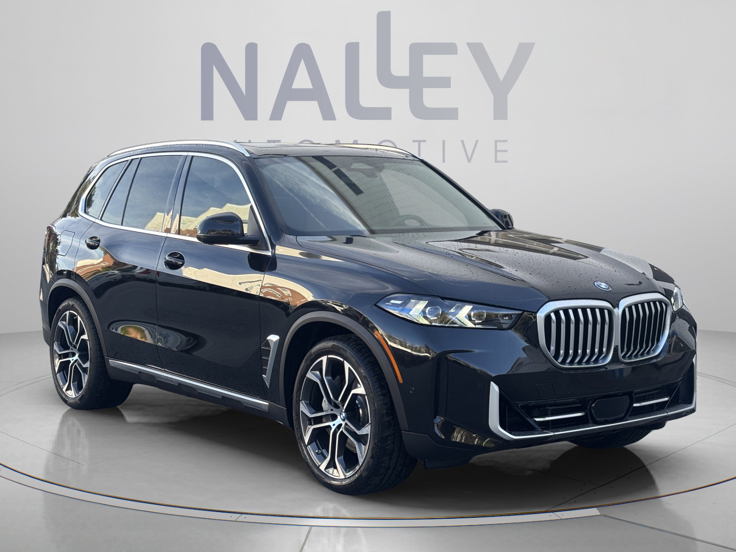 Used 2026 BMW X5 xDrive50e w/ Premium Package AWD/4WD image 5