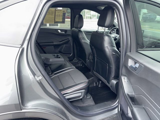 Used 2024 Ford Escape ST-Line w/ Tech Pack #1 AWD/4WD image 12