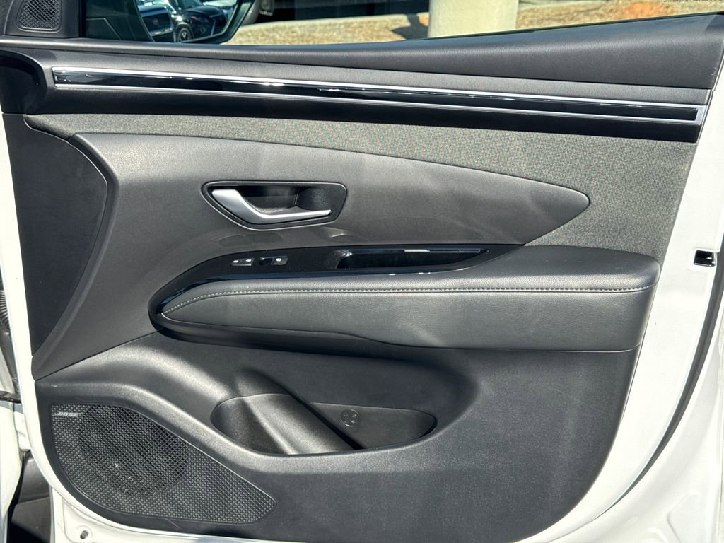 Used 2023 Hyundai Santa Cruz Limited image 14