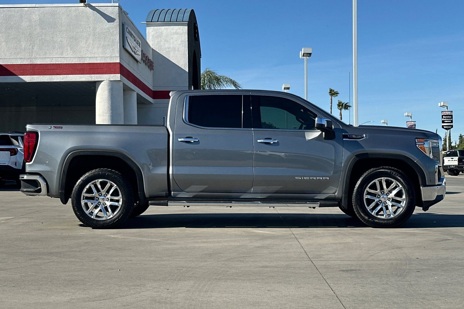 Used 2019 GMC Sierra 1500 SLT w/ SLT Premium Plus Package AWD/4WD image 7