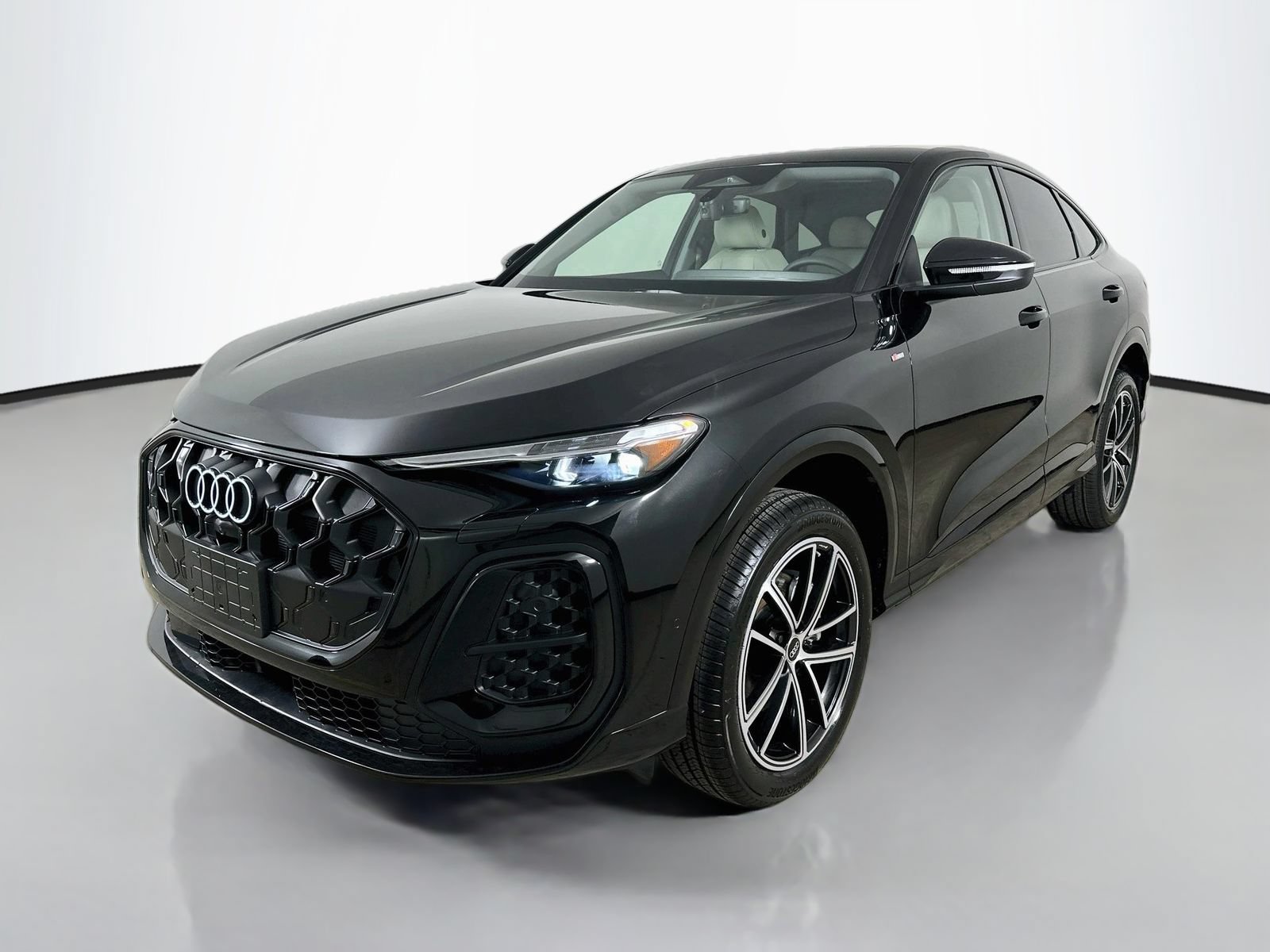 New 2026 Audi Q5 Premium Plus AWD/4WD image 1