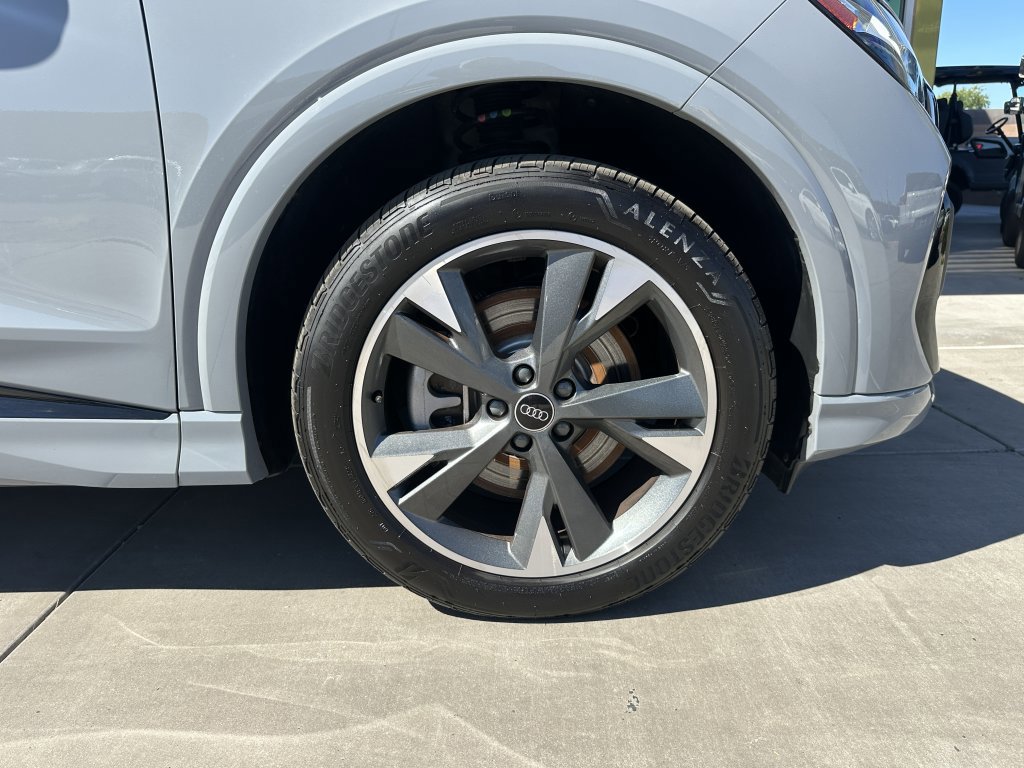 Used 2024 Audi Q4 e-tron Premium w/ Convenience Package image 8