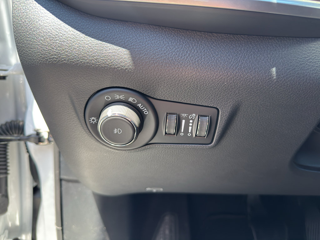 New 2026 Jeep Compass Limited AWD/4WD image 22