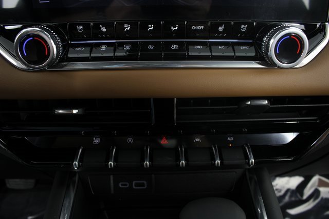 New 2026 GMC Canyon AT4 w/ AT4 Premium Package image 6