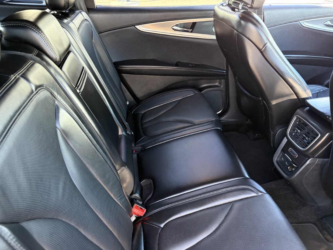 Used 2017 Lincoln MKX Reserve w/ Lincoln MKX Climate Package AWD/4WD image 13