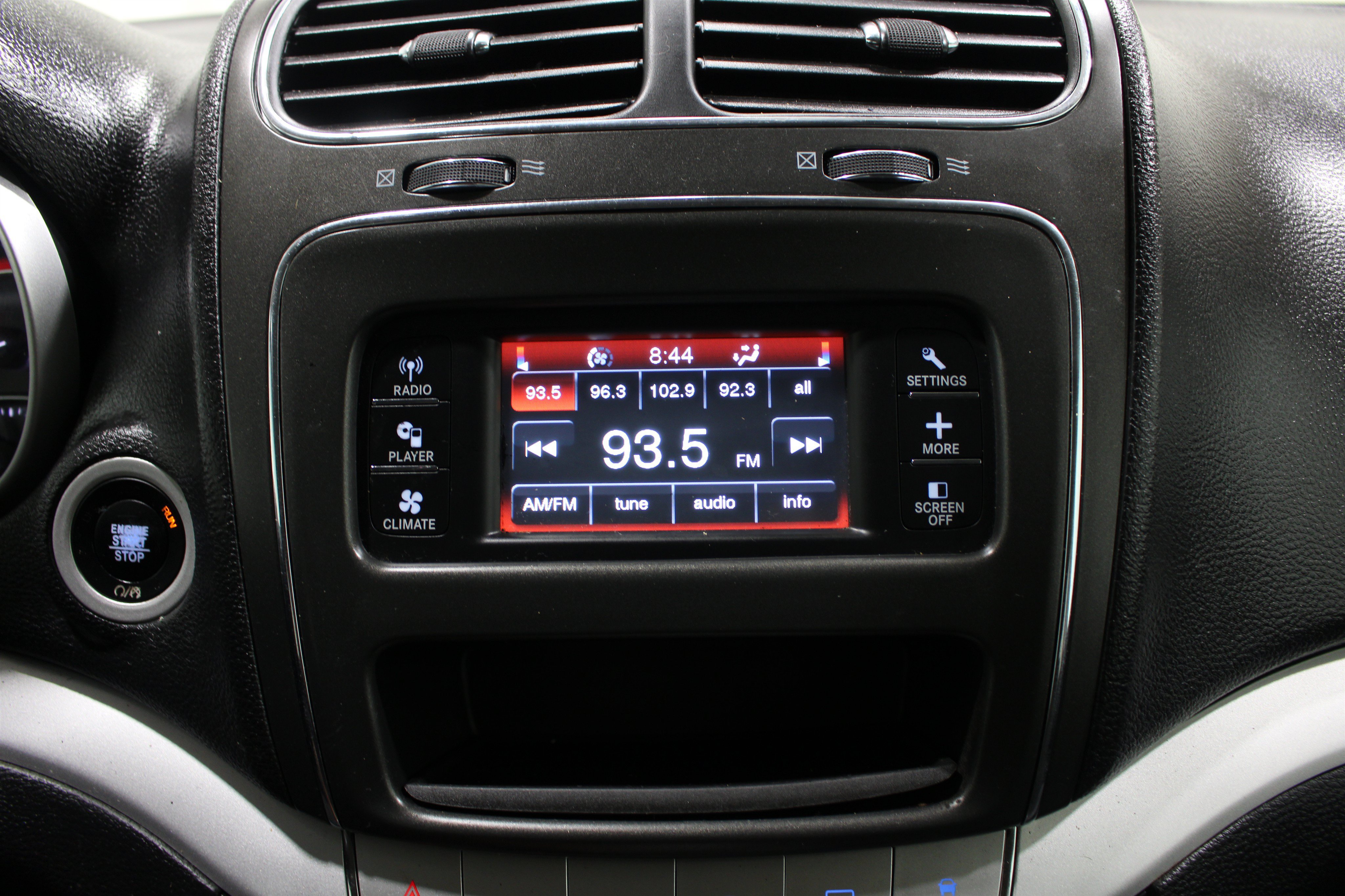 Used 2020 Dodge Journey SE FWD image 12