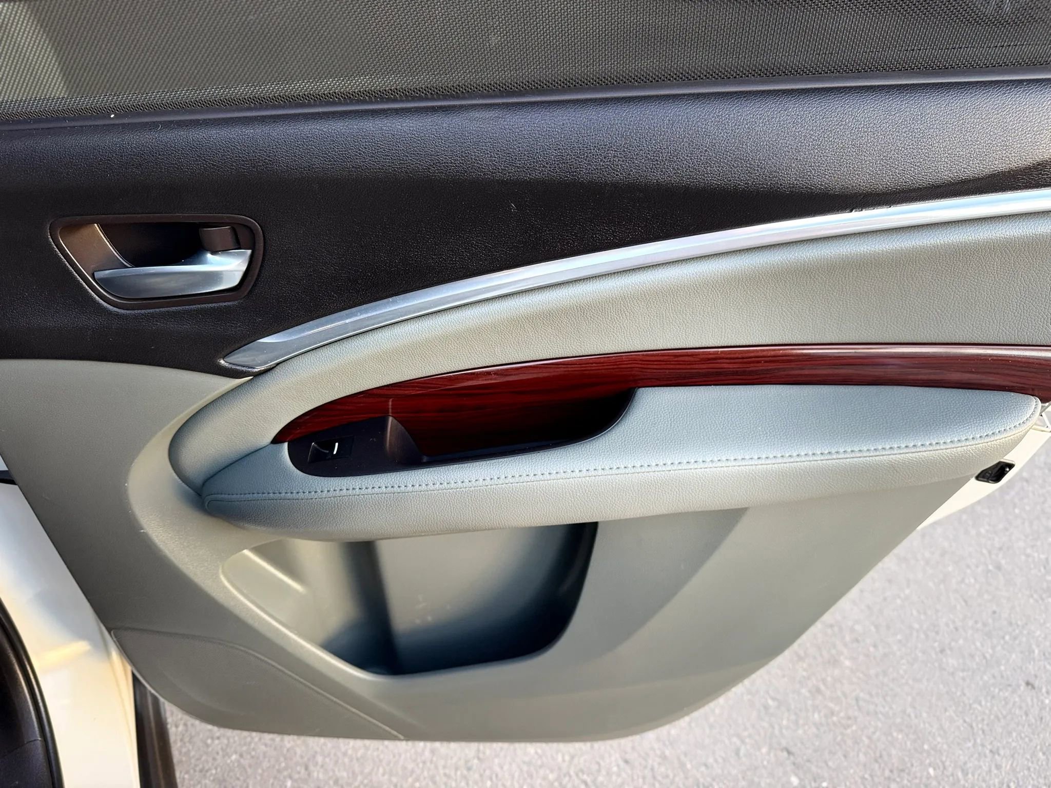 Used 2015 Acura MDX FWD w/ Tech & Entertainment image 21