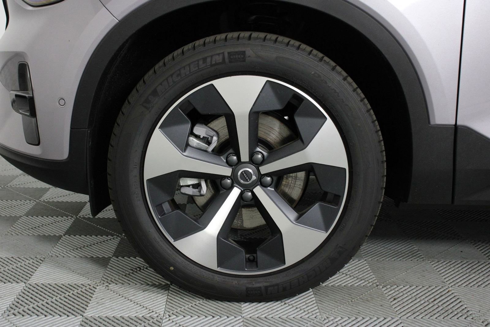 New 2026 Volvo XC40 B4 Plus w/ Climate Package image 13