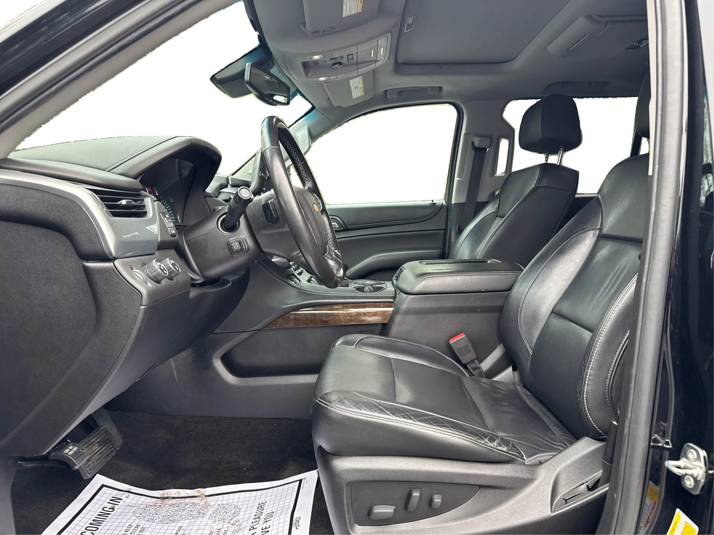 Used 2018 Chevrolet Suburban LT image 11