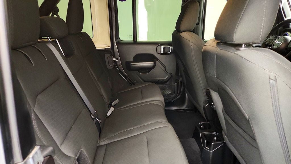Used 2019 Jeep Wrangler Unlimited Sport S AWD/4WD image 21