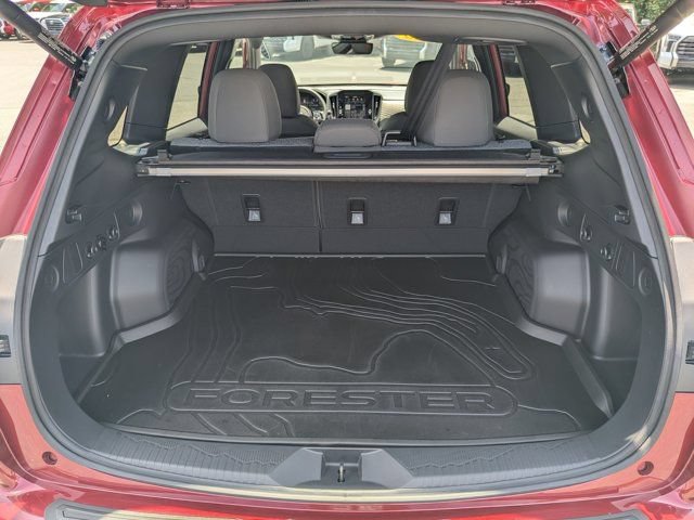 Used 2025 Subaru Forester Premium w/ Convenience Package #1 AWD/4WD image 16
