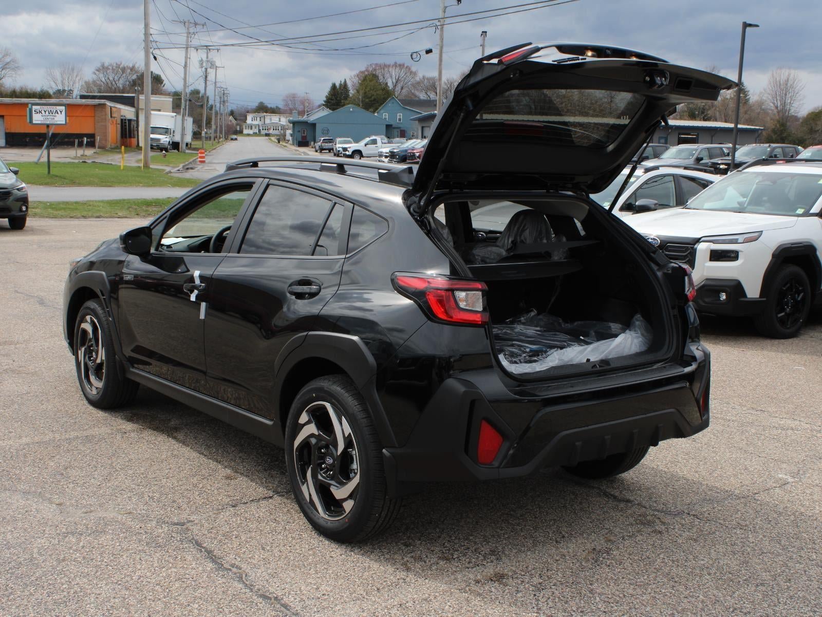 New 2026 Subaru Crosstrek 2.5i Limited w/ Crosstrek Mirror Package AWD/4WD image 7