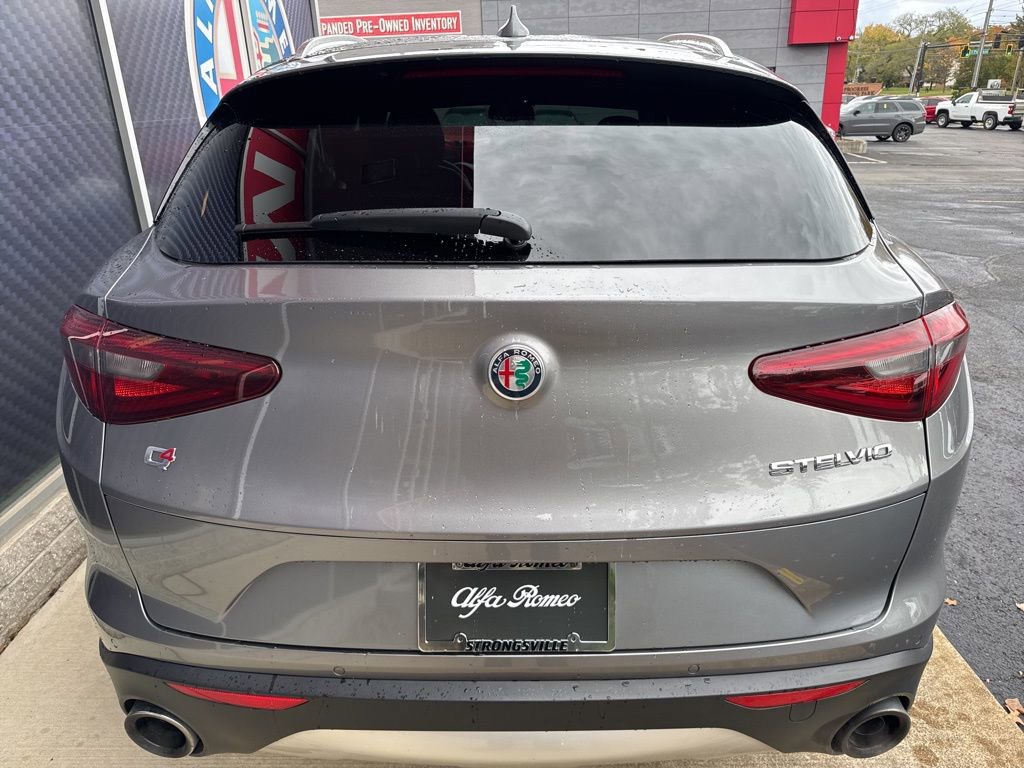 Used 2018 Alfa Romeo Stelvio Ti image 9