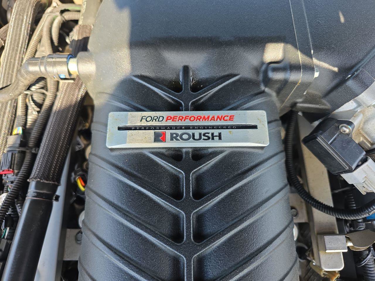 Used 2015 Ford Mustang GT Premium w/ Equipment Group 401A RWD image 25