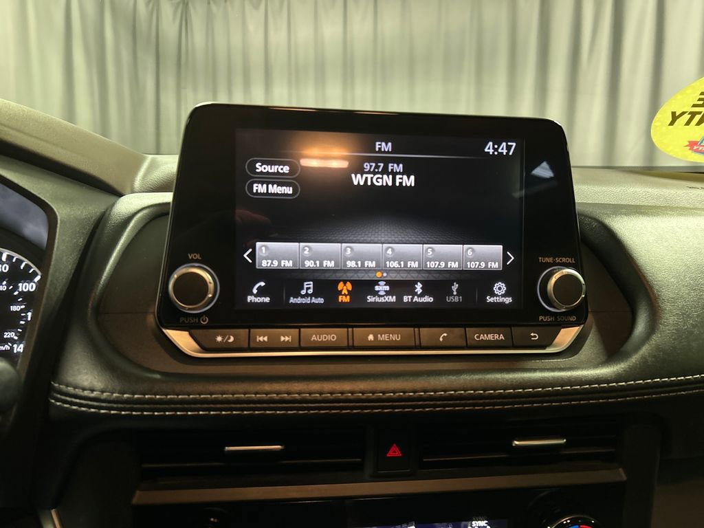 Used 2023 Nissan Rogue SV image 15